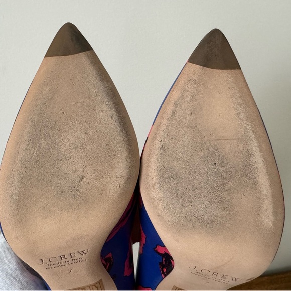 J Crew - Leather Pumps - Blue Floral - Size 7 - Picture 7 of 7